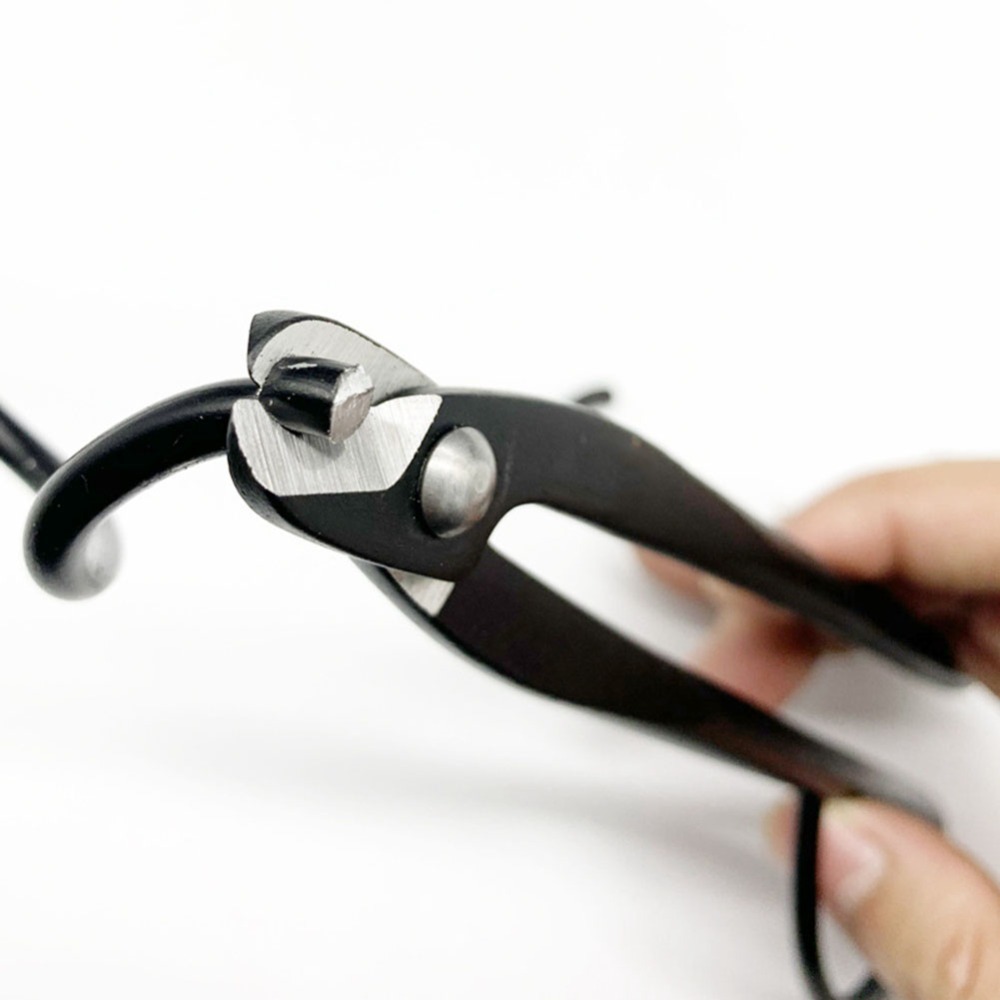Concave Branch Cutter - กรรไกรตัดกิ่งเหล็กอัลลอยด์ทนทาน ขอบโค้งเว้าสีดำ ด้ามจับตามหลักสรีรศาสตร์ กรรไกรตัดบอนไซ